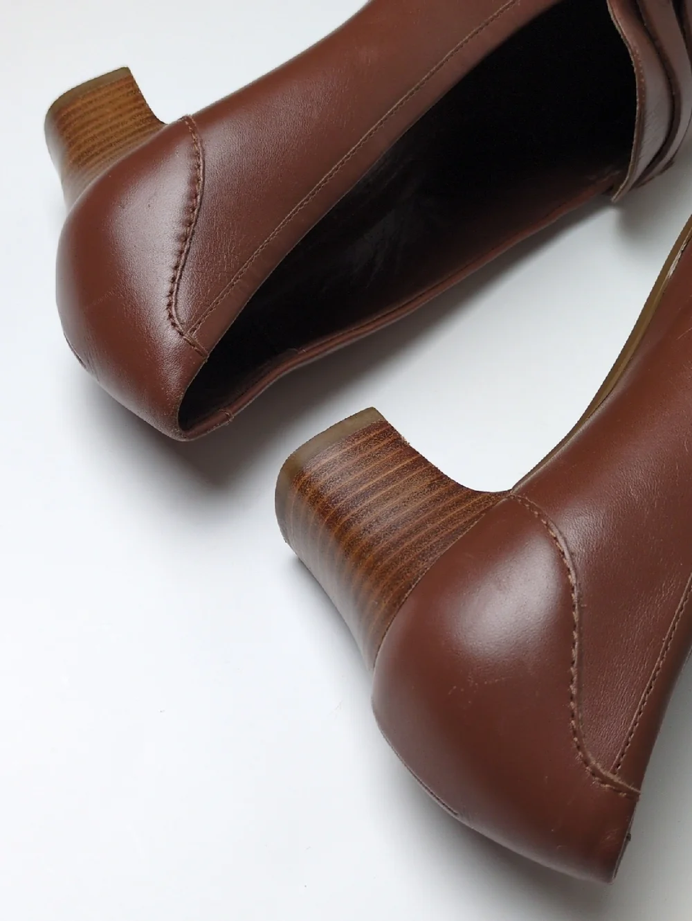 Brooks Brothers Brown Leather Block 2